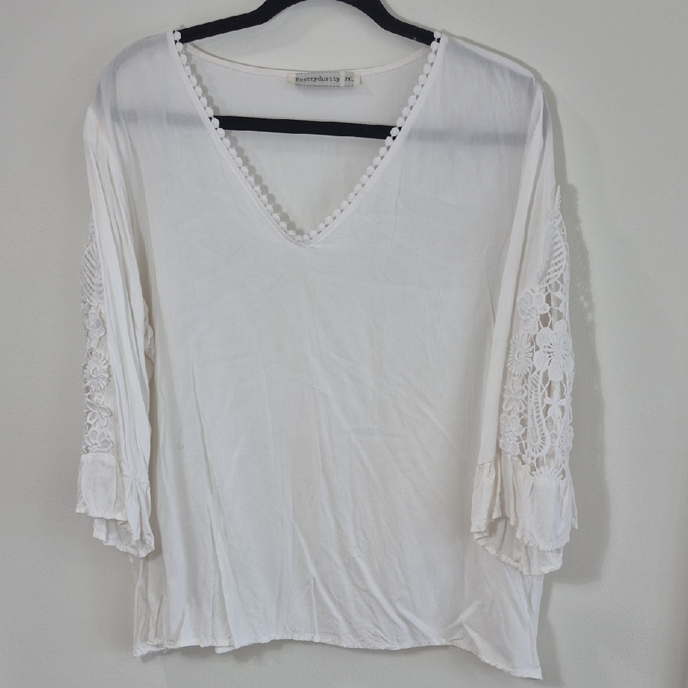Mural White Blouse with Lace Sleeves